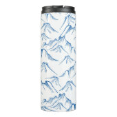 HandGezeichnet Berglandschaftsmuster. Thermosbecher (Rückseite)