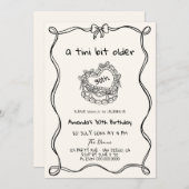 Handgezeichnet eine Tini Bit Ältere Quirky Geburts Einladung (Vorne/Hinten)