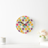 Handgezeichnet Polka-Punktmuster Runde Wanduhr (Zuhause)