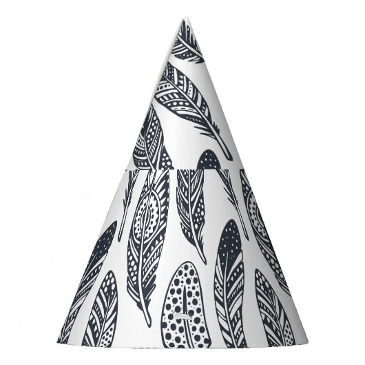 Handgezeichnet Stammesfedern, Vintages Muster. Partyhütchen (Links)