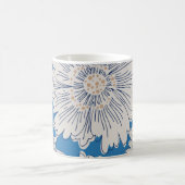 Handgezeichnete abstrakte Blume. Zugkraft Kaffeetasse (Mittel)