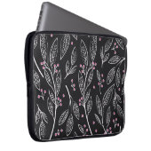 Handgezeichnete Blüte: Nahtloses Design Laptopschutzhülle (Vorne Rechts)