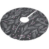 Handgezeichnete Blüte: Nahtloses Design Polyester Weihnachtsbaumdecke (Schrägansicht)