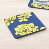 Handgezeichnete Gelbe Wilde Blume auf blau Untersetzer (Linke Seite)