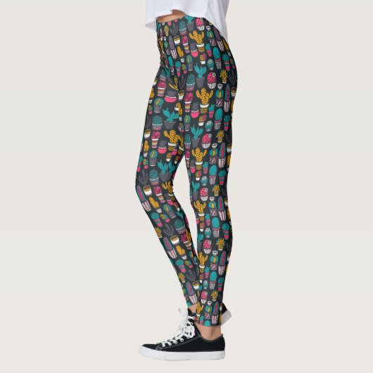 Handgezeichnete Kakteen im Sketch-Style-Muster Leggings (Links)