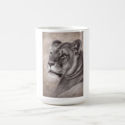 Handgezeichnete Löwinnen-Kunst Kaffeetasse (Mittel)