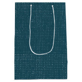 Handgezeichnete Punkte auf dunklem Aquamarin Mittlere Geschenktüte (Rückseite)