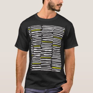 Handgezeichnete Streifen: Vintages Muster. T-Shirt