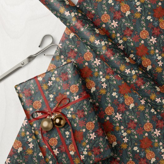 Handgezeichnete Vintage Winter Florals Dunkelgrün Geschenkpapier