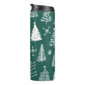 Handgezeichnete Weihnachtsbäume, Wintermuster. Thermosbecher (Nach rechts gedreht)