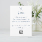 Handgezeichneter Bow Dusty Blue Wedding Details Begleitkarte (Stehend Vorderseite)