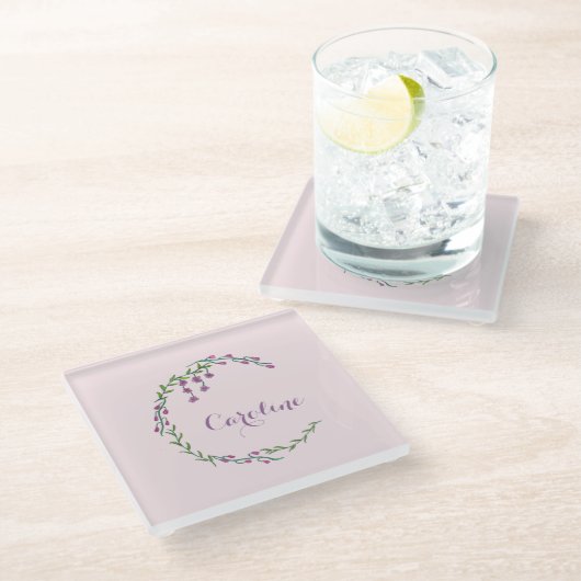 Handgezeichneter Buchstabe C Erste Blume für Monog Glasuntersetzer (Schrägansicht)