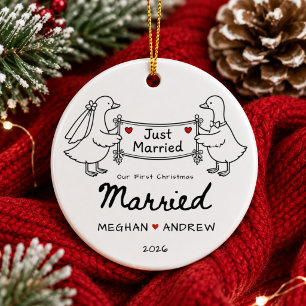 Handgezeichneter Just Married Weihnachtsschmuck