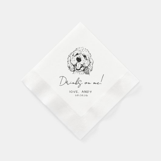 Handgezeichneter Pudel Drinks on me Cocktail Serviette (Ecke)