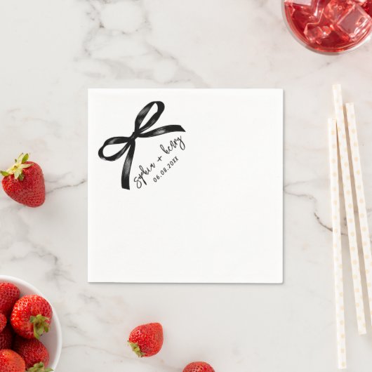 Handgezeichneter schwarzer Bow Simple Cocktail Hoc Serviette (Beispiel)