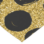 Handgezeichneter schwarzer Kreis auf goldenem Hint Kurzer Tischläufer (Ecke)
