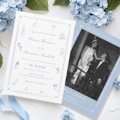 Handgezeichnetes Foto Weiß und Dusty Blue Wedding Einladung