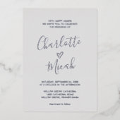 Handgezeichnetes Herz | Silver Foil Text Gray Wedd Folieneinladung (Vorderseite)