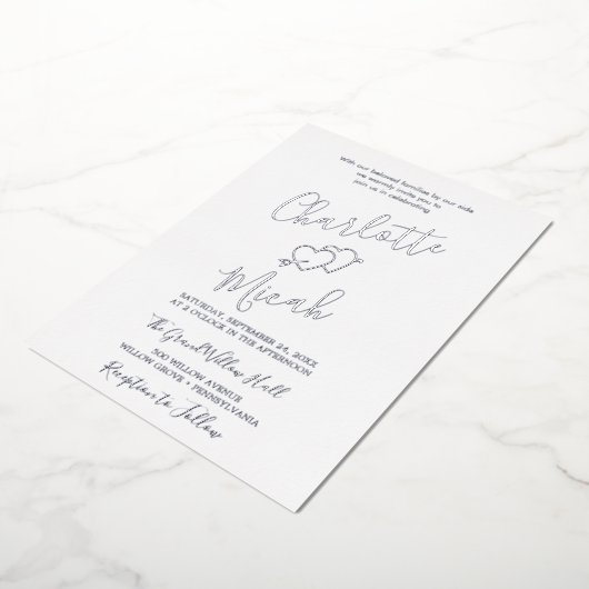 Handgezeichnetes Herz | Silver Foil Text Wedding Folieneinladung (Gedreht)