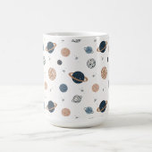 Handgezeichnetes Nahtloses Muster mit Planeten Kaffeetasse (Mittel)
