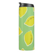 Handgezeichnetes nahtloses Muster mit Zitronen in  Thermosbecher (Nach rechts gedreht)