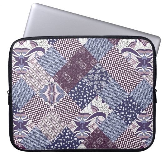 Handgezeichnetes, nahtloses Patchwork-Muster. Vint Laptopschutzhülle (Vorderseite)