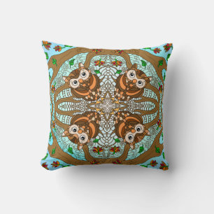 Handgezeichnetes Owl Mandala Artwork Kissen