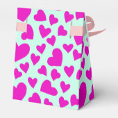 Handgezeichnetes rosafarbenes Herzvalentingeschenk Geschenkschachtel (Rückseite)