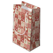 Handgezeichnetes süßes Patchwork - Geschenktasche Kleine Geschenktüte (Rückseite Schrägansicht)