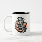 Handgranate im Stil von Comicen Zweifarbige Tasse (Links)