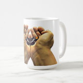 Handhaltung Schmetterling digitale Naturkunst Kaffeetasse (VorderseiteRechts)