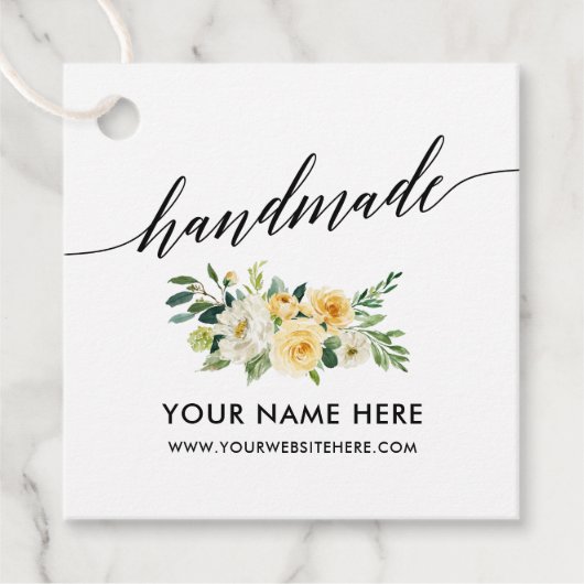 Handmade Calligraphy Script Yellow White Floral Geschenkanhänger (Vorderseite)