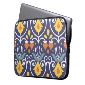 Handmade Ikat: Ethnic Boho Fabric Laptopschutzhülle (Vorderseite Links)