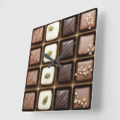Handmade luxury chocolate in a box quadratische wanduhr (Winkel)