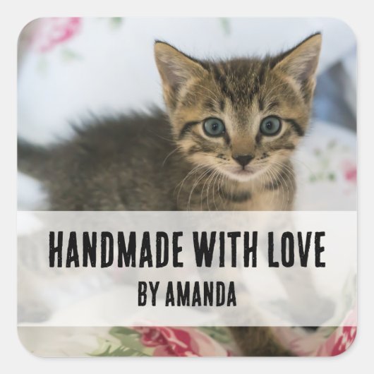 Handmade mit Liebe Niedlich Tabby Kitten Foto Funn Quadratischer Aufkleber (Vorderseite)