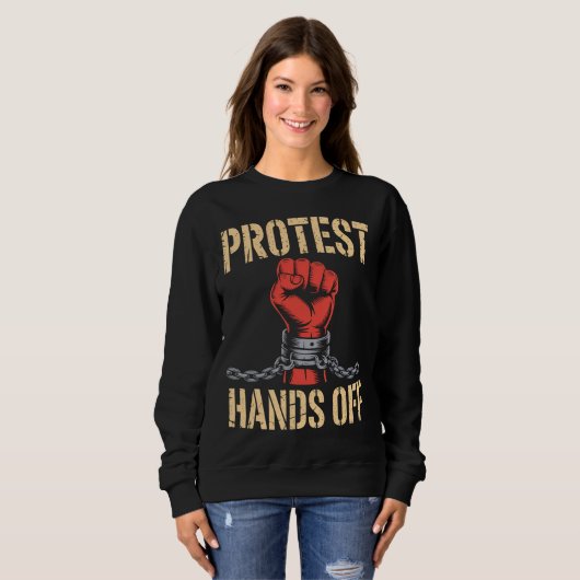 Hands Off Protest Activism Shirt – Bold Freedom (Vorne ganz)