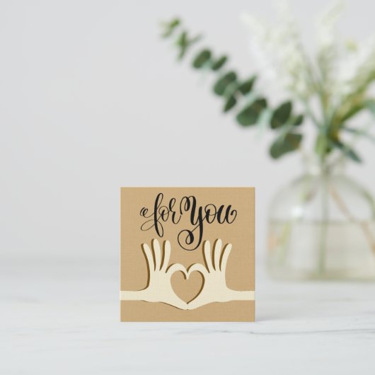 Hands- und Herzgeschenkkarte Quadratische Visitenkarte (Stehend Vorderseite)