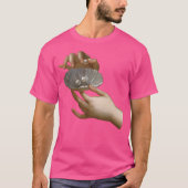 Hands With Pearls Detail Renaissance Aesthetic T-Shirt (Vorderseite)