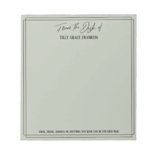 Handschrift vom Schreibtisch aus mit einfachem ele Notizblock