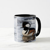 Handsome Hooded Merganser on Move Tasse (VorderseiteRechts)