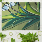 Handtuch: Liebliche Lily: zarter Springtime-Tanz Geschirrtuch (Gefaltet)