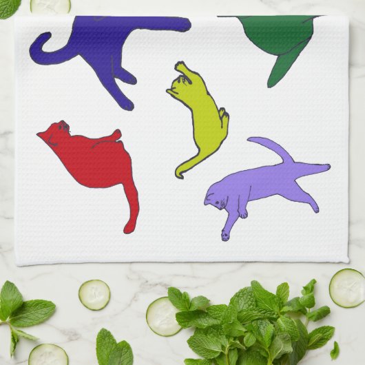 Handtuch mit farbigen Kätzchen (Gefaltet)