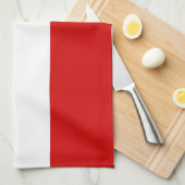 Handtuch unter der Flagge Österreichs (Viertel Falte)