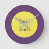 Handwriting Eleganter Name Indigo & Gelb Farbe Runde Wanduhr (Vorderseite)