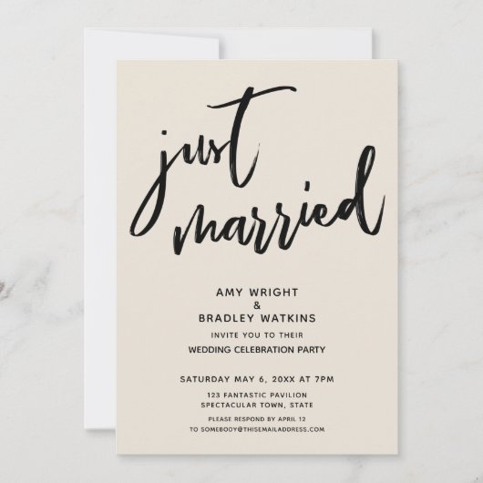 Handwriting Just Married Cream Hochzeit Empfang Einladung (Vorderseite)