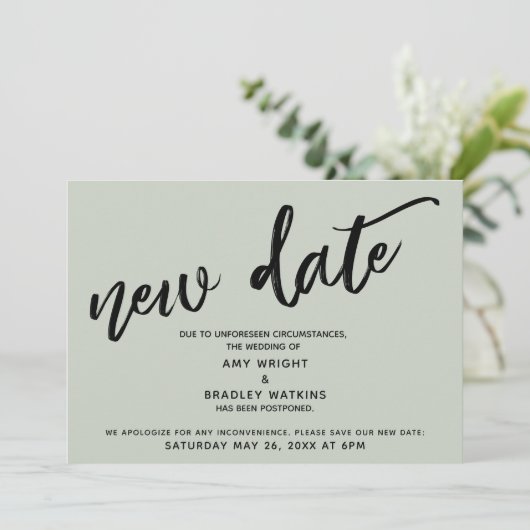 Handwriting Postpected Wedding Update Sage Card Einladung (Stehend Vorderseite)