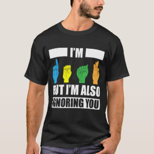 Handzeichen des Gehörhilfezeichens des Gehörs des T-Shirt