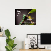 'Hang in There' Frances Hodgson Burnett, Chameleon Poster (Heimbüro)