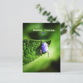 Hang in There, Lila Beatle, Postkarte (Stehend Vorderseite)