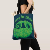 Hang In There Magical Chameleon Tasche (Von Nahem)